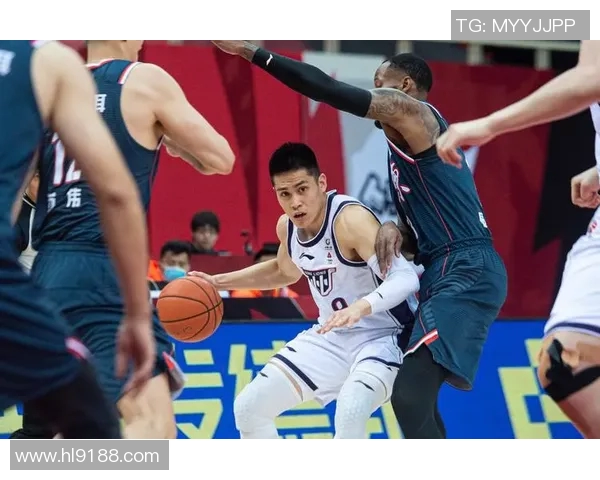 广州篮球队在快速转换中展现的优势与不足分析